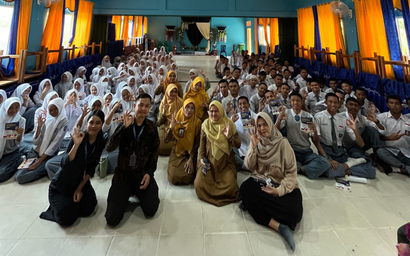 "Manajemen Diri Remaja dalam Mengatur Waktu dan Pola Gaya Hidup Sehat untuk Meraih Cita-Cita" di SMKN 3 Tanjung Balai Karimun